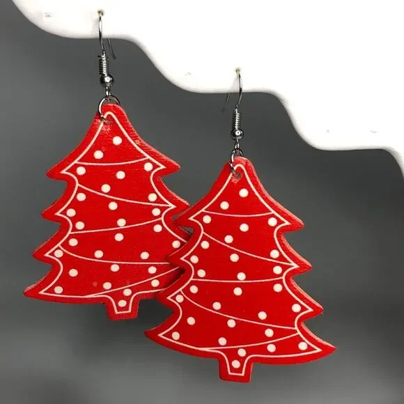 Christmas Tree Red & White PU Leather Earrings New - Picture 1 of 5